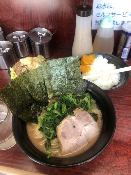 「ラーメン、ライス、キャベチャ」@横浜ラーメン武蔵家 菊名店の写真