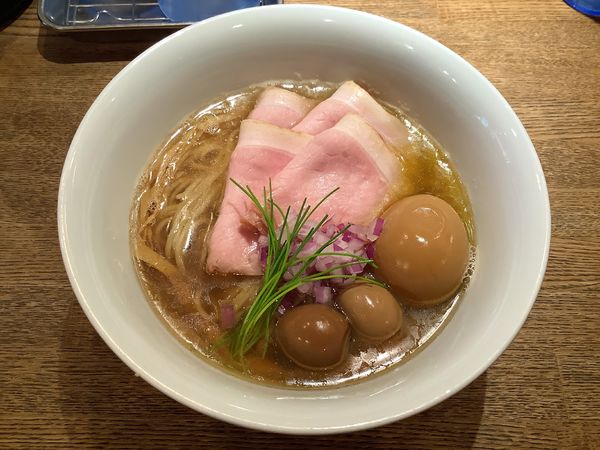 「【数量限定】特製あご煮干しそば【潮】」@中華そば 麺壁九年 本店の写真