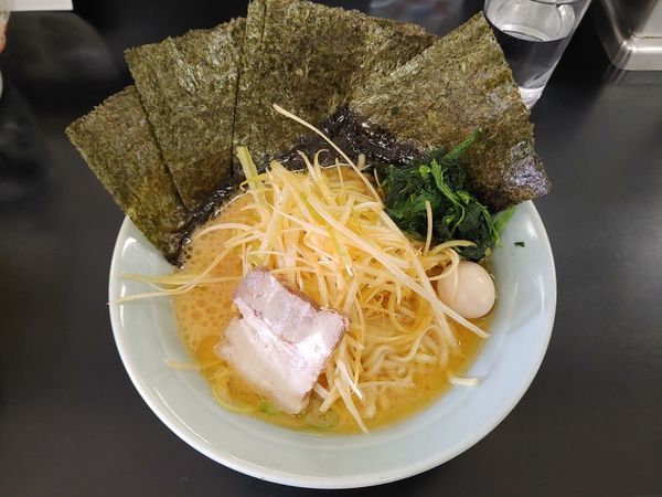 「ネギラーメン　のり」@萬来亭の写真