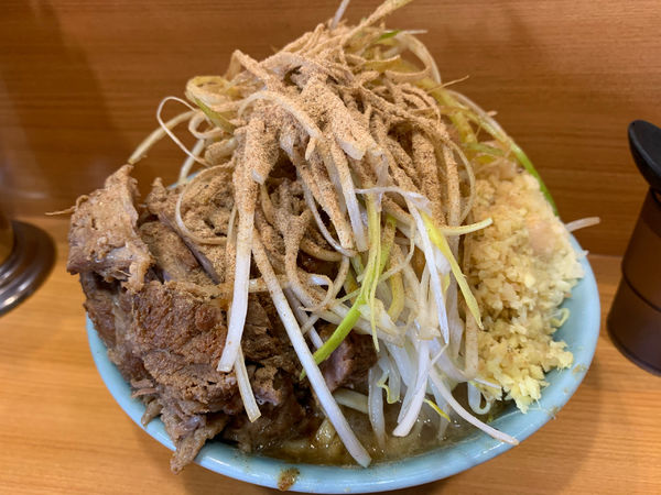 「小豚マシ　ニンニクマシマシ　アブラ　ネギ　生姜　和風BB」@ラーメン二郎 八王子野猿街道店2の写真