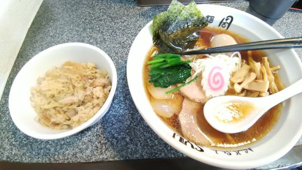 「生姜醤油らーめん＋全部のせ」@Noodle Studio SYU 周の写真