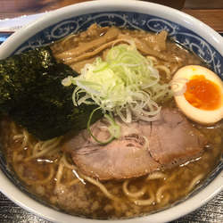 中華麺中盛800円