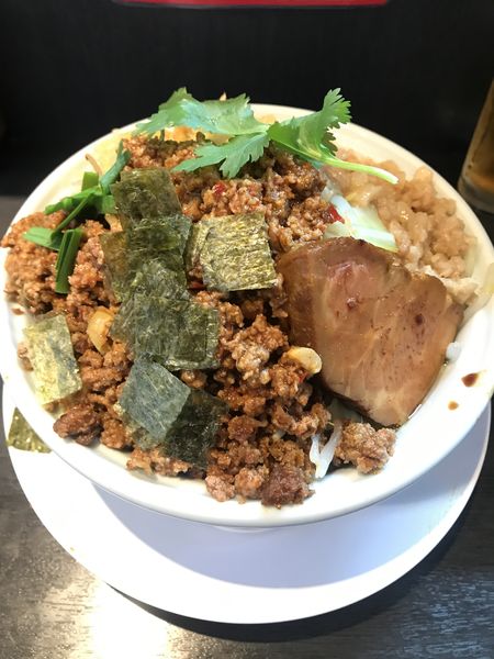 「台湾二郎系らーめん、ニンニク、アブラ」@らーめん 三極志の写真