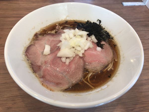 「煮干そば」@煮干拉麺 小烏丸 問屋町店の写真