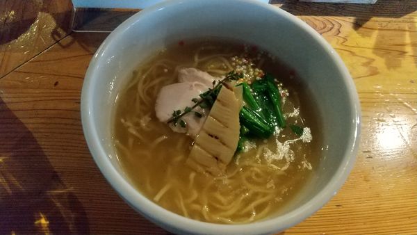 「鯛と蛤の淡麗そば950円」@麺処 図鑑の写真
