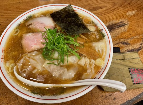 「手打ち風ワンタンメン」@渡なべの写真