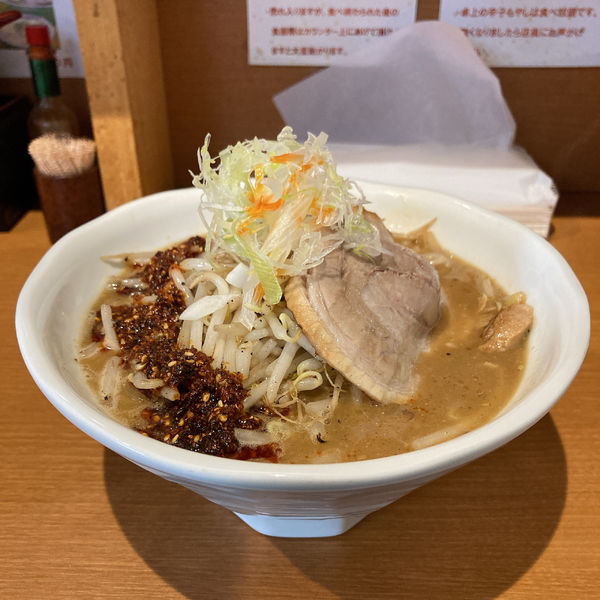 「辛味噌らーめん900円(野菜増し)﻿」@らーめん蓮 三軒茶屋店の写真