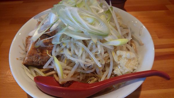 「【限定】二郎系ラーメン(並)900円 麺300㌘」@ブタハトモダチニボシハシンユウの写真