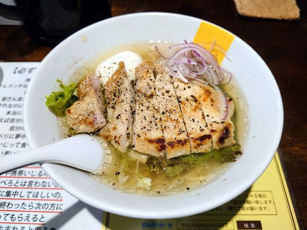 「限定 塩麹漬け豚ロース塩らー麺」@塩生姜らー麺専門店MANNISHの写真