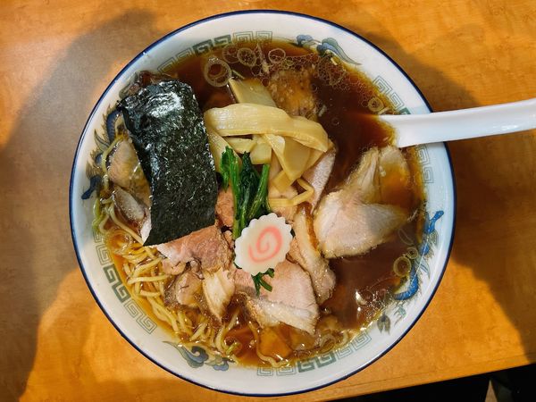 「チャーシュー麺大盛り」@麺屋かむいの写真