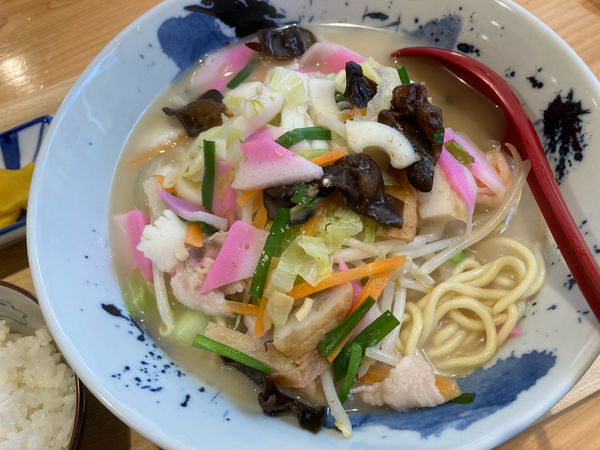 「ちゃんぽん¥850+瓶ビール¥600」@welcome Kitchen えきまえの写真