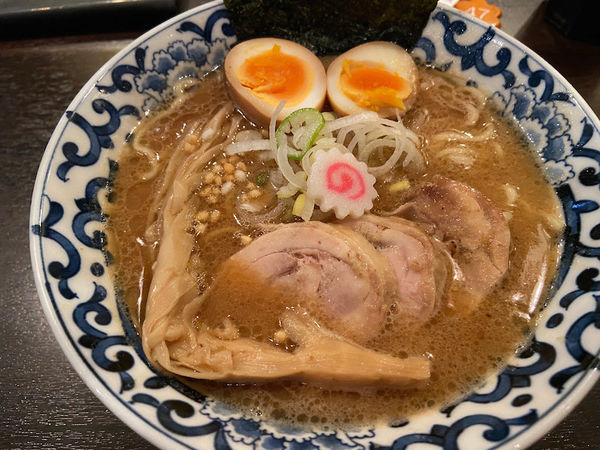 「濃厚全部入りラーメン：1130円」@東京駅 斑鳩の写真