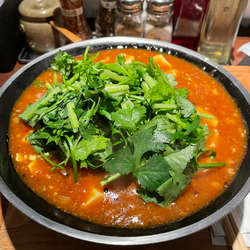 麻婆麺　パクチートッピング