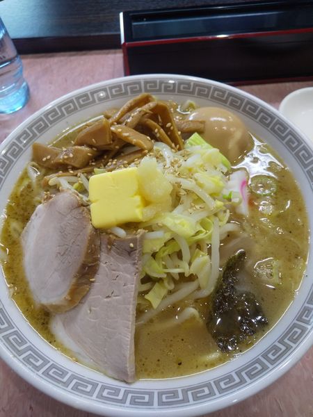 「中華そば(小)700円野菜120円塩変更30円バター50円」@所沢大勝軒の写真