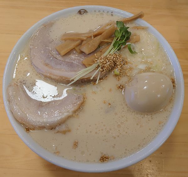 「ごまちゃーしゃーめん煮豚+味玉(1120円)」@一乃胡の写真