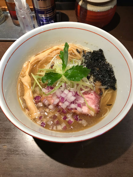 「豊深煮干しそば・塩・細麺ストレート 800円」@麺や 虎徹の写真