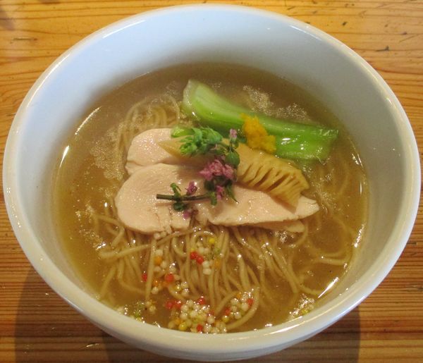 「真鯛と蛤の淡麗そば　950円」@麺処 図鑑の写真