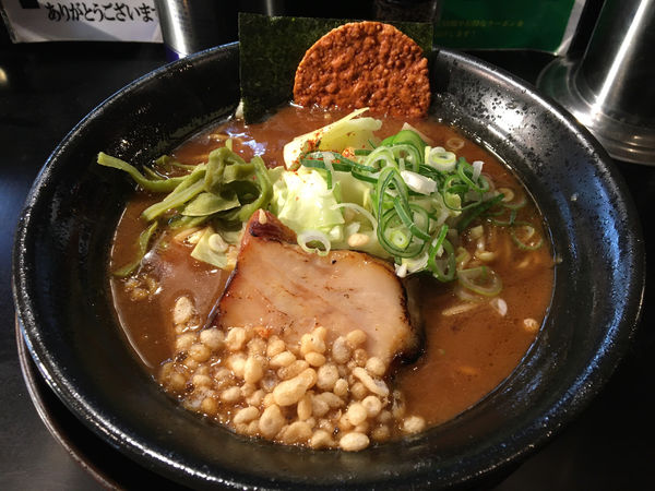 「焦がし醤油ラーメン豚」@麺家 うえだの写真