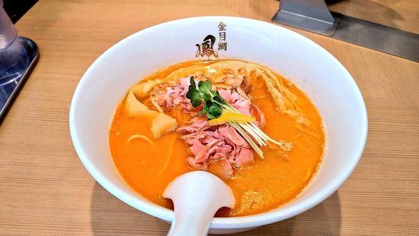 「濃厚金目鯛白湯らぁ麺」@金目鯛らぁ麺 鳳仙花 横浜店の写真