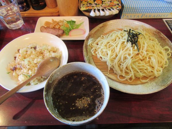 「鎌倉山つけめん（８００円）＋ピラフ小２５０円」@麺屋 鎌倉山の写真