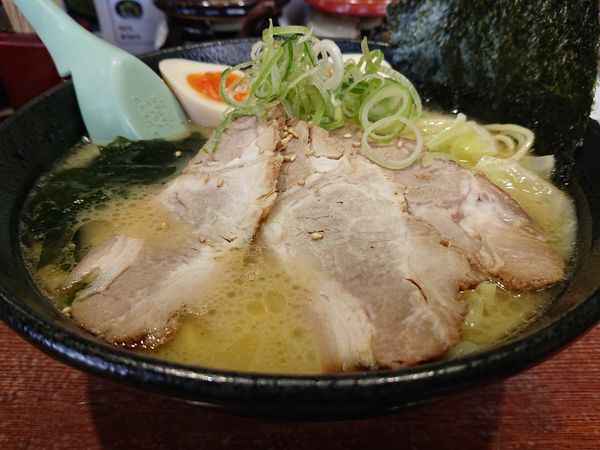 「さつまっこらーめん」@さつまっこ 田園調布店の写真