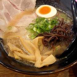 博多ラーメン醤油 870円税込