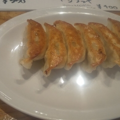 餃子酒場太陽ホエール 横浜駅前店の写真