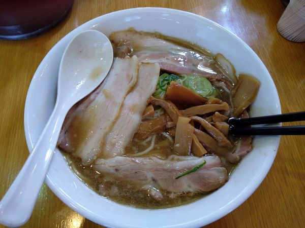 「コク煮干し中華そば+チャーシュー4枚」@なかた屋 高田店の写真