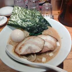 醤油豚骨+味玉+大盛