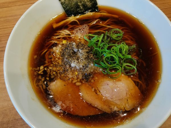 「ブラックらーめん」@らーめん にじいろの写真