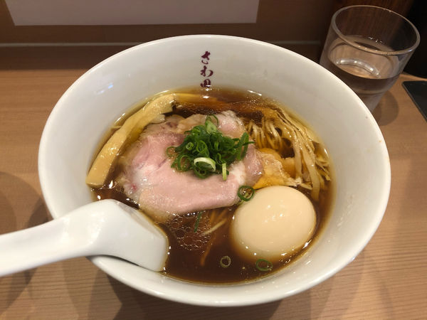 「味玉醤油らぁ麺 + チャーシュー丼」@らぁ麺 さわ田の写真