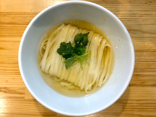 「★かけそば(白醤油)🍜¥600」@自家製麺 くろ松の写真