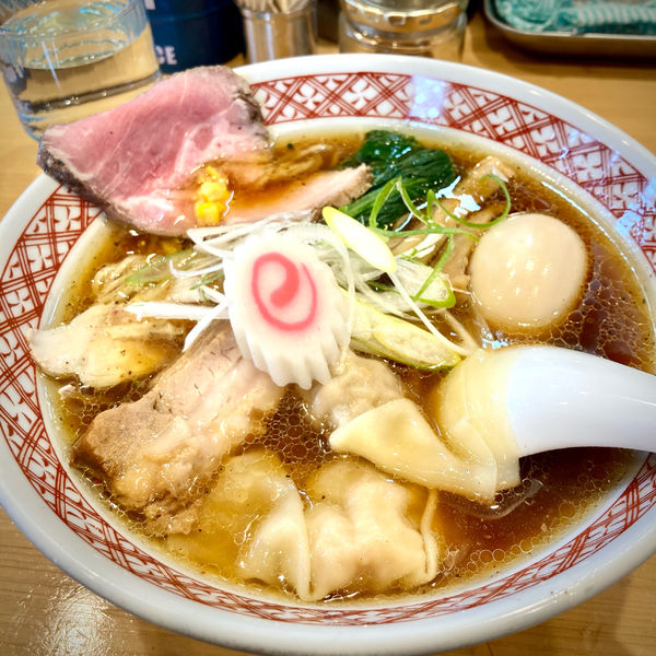 「特製中華そば　しょうゆ」@中華そば モンドの写真