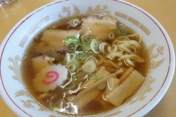 「半しょうゆラーメン」@すがい食堂 太田店の写真