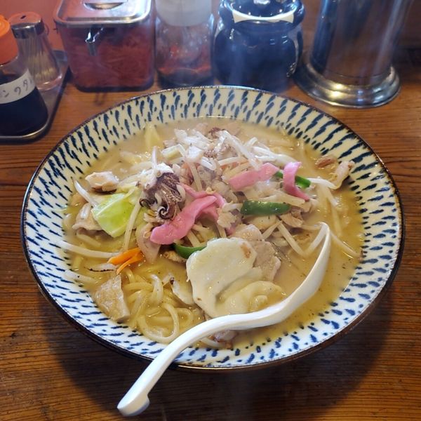 「ちゃんぽん＋辛子高菜」@元祖長浜 大学ラーメンの写真