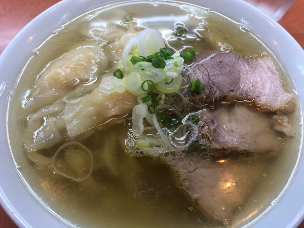 「海老ワンタンメン」@日陰の写真