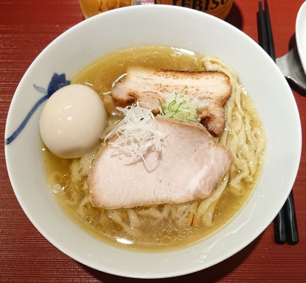 「塩(手もみ)＋味玉＋エビス」@麺 みつヰの写真