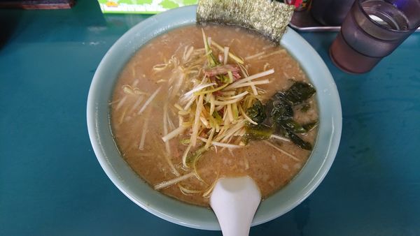 「ネギラーメン 中盛」@ラーメンショップ みつわ台店の写真