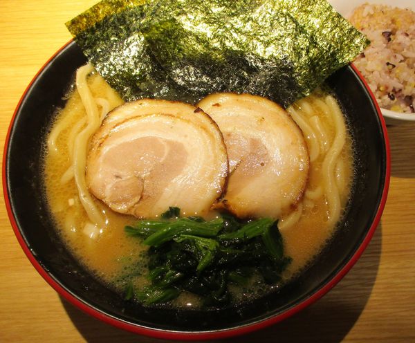 「＜期間限定＞醤油豚骨　920円　※十穀米付き」@一風堂 ルミネエスト新宿店の写真