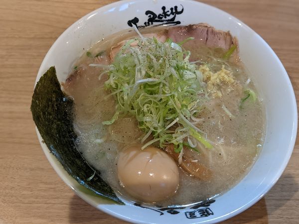 「限定豚清湯」@麺屋 丈六 キーノ和歌山店の写真