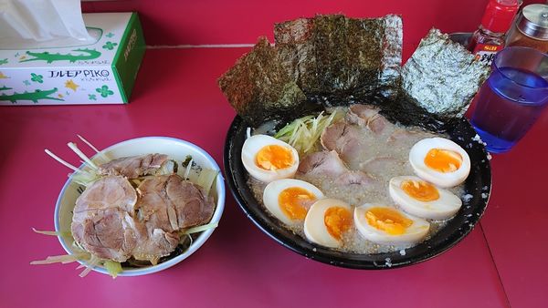 「ネギ塩チャーシュー麺、ネギチャーシュー丼、味玉×3、のり」@ラーメン力○の写真