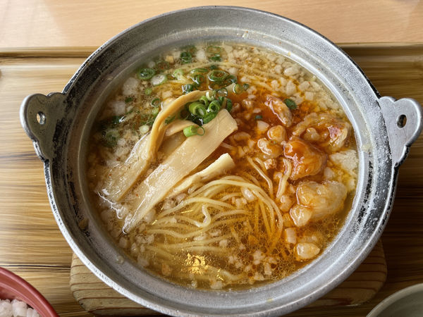 「鉄鍋ホルモンラーメン658円+生たまご60円」@ジョイフル 岐阜高富店の写真