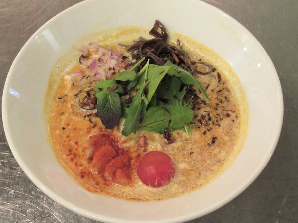 「ラクサソバ（1,000円）」@BASSA NOVA 原宿店の写真