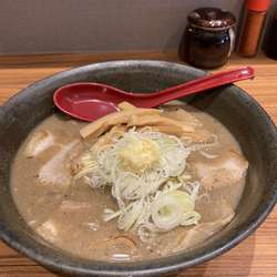 煮干しらーめん