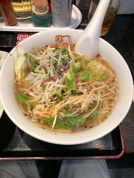 「香ばし梅の醤油ラーメン760円(クーポン使用)」@喜多方ラーメン坂内 笹塚店の写真