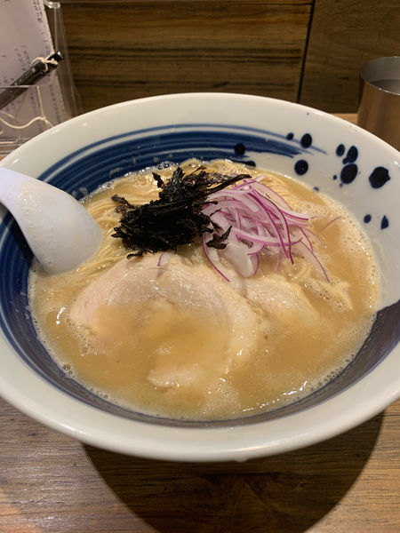「鶏白湯らーめん」@麺屋 翔 みなとの写真