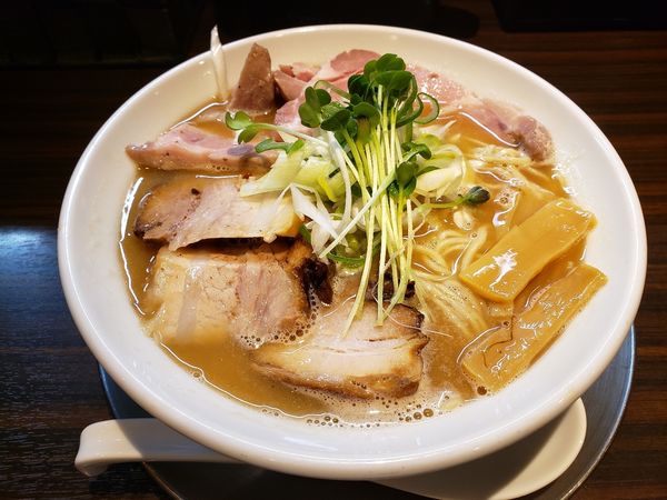「濃厚チャーシュー鶏らーめん」@ら〜めん剣豪の写真