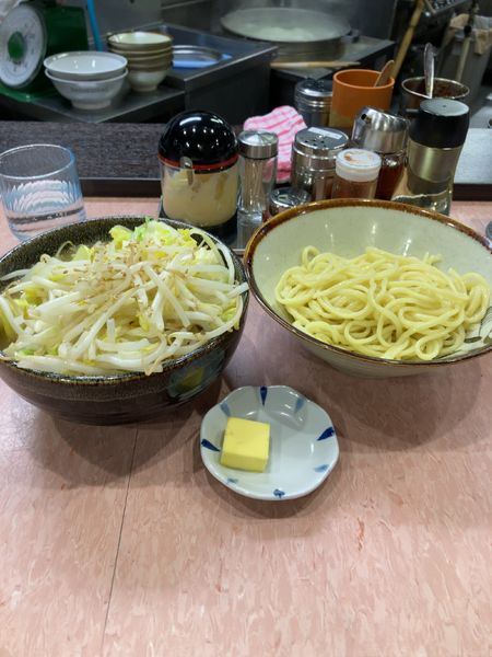 「もりそば小（麺カタメ）　塩　野菜　バター」@所沢大勝軒の写真