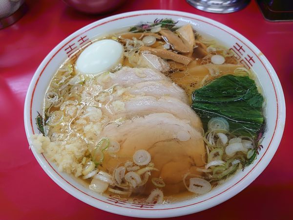 「チャーシューメン にんにく ゆで玉子」@バリバリラーメンの写真
