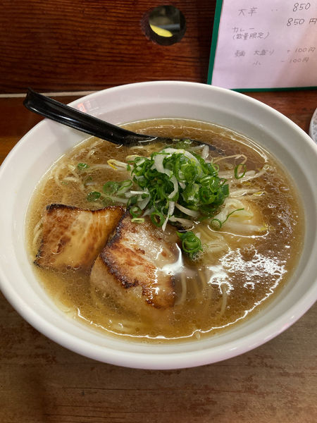 「しょうゆ+煮玉子」@麺家 なかむらの写真